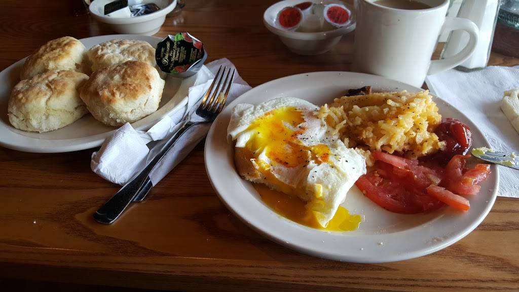 Cracker Barrel Old Country Store | restaurant | 1047 Executive Dr, Elizabethtown, KY 42701, USA | 2707655525 OR +1 270-765-5525