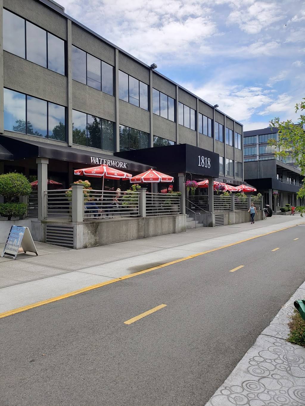 Boat House Deli | restaurant | 1818 Westlake Ave N # 215, Seattle, WA 98109, USA | 2062835042 OR +1 206-283-5042