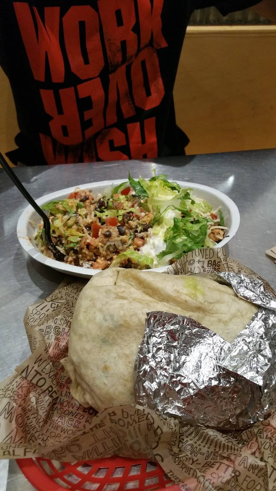 Chipotle Mexican Grill | restaurant | 3050 S Hulen St Ste C, Fort Worth, TX 76109, USA | 8177358355 OR +1 817-735-8355