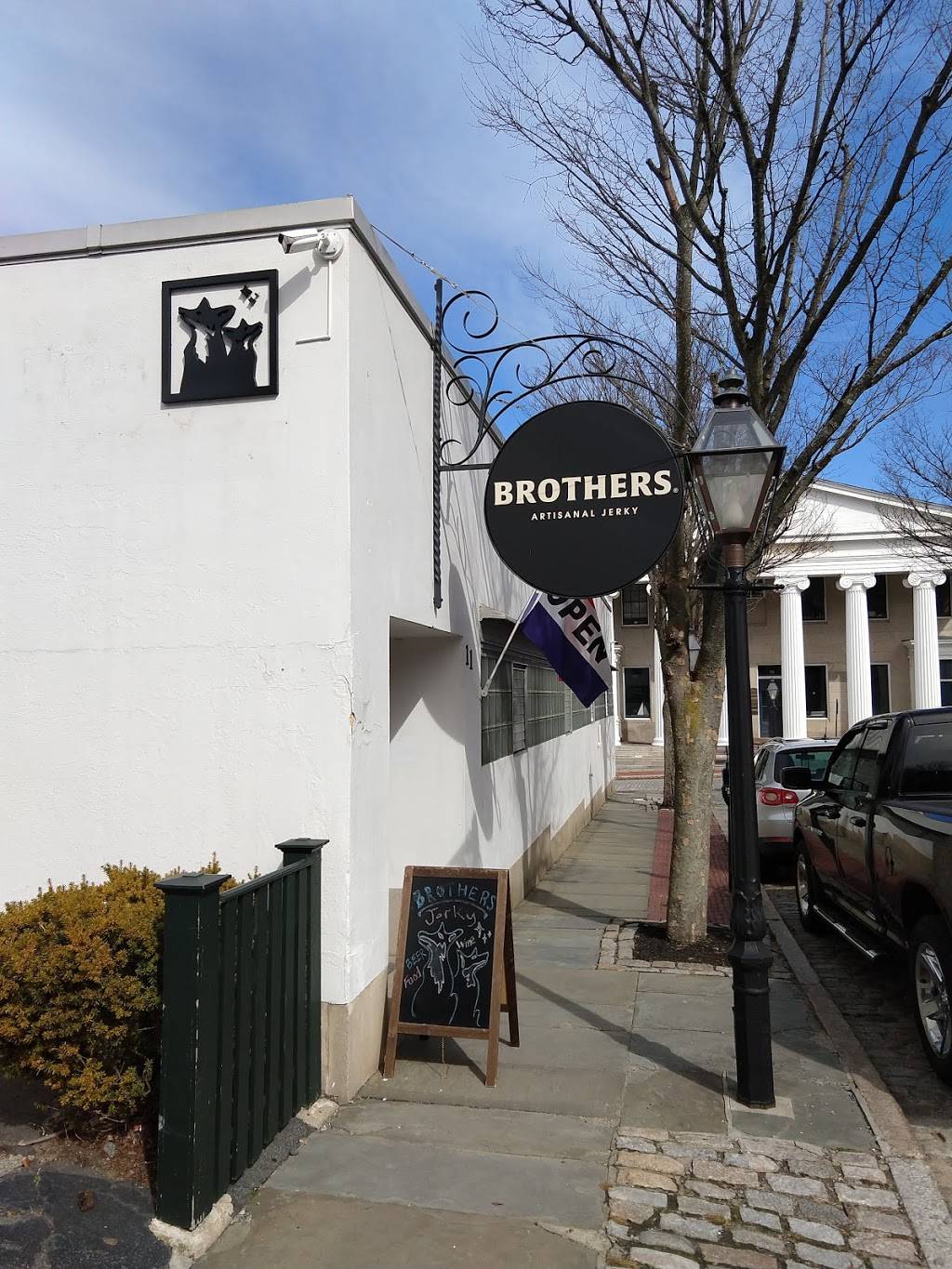 Brothers Artisanal, Inc. | restaurant | 11 William St, New Bedford, MA 02740, USA | 5089389161 OR +1 508-938-9161