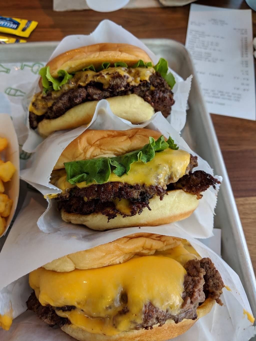 Shake Shack | restaurant | 311 Park Ave, Beachwood, OH 44122, USA | 4406008689 OR +1 440-600-8689