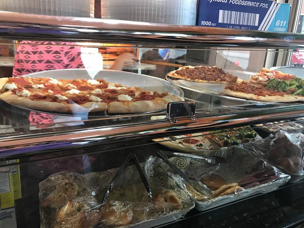 Broadway Pizza | restaurant | 1142 Broadway, Brooklyn, NY 11221, USA | 7186026110 OR +1 718-602-6110