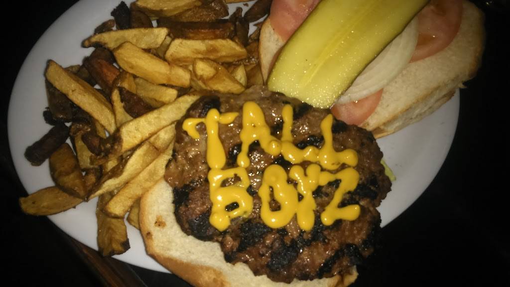 Al Macs Bar | restaurant | 2459 Kingston Rd, Scarborough, ON M1N 1V4, Canada | 4162667999 OR +1 416-266-7999