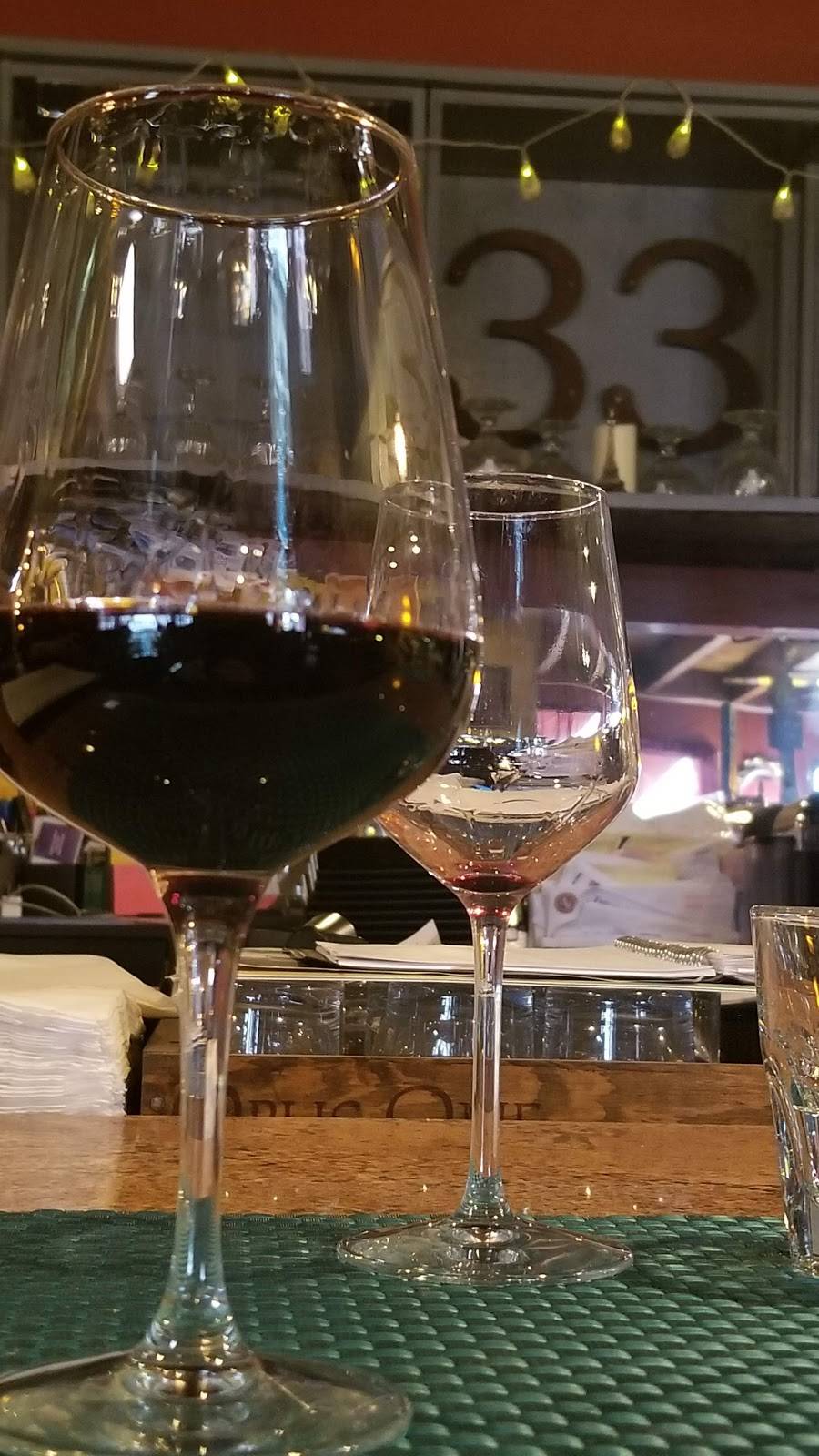 Barrel 33 | restaurant | 1067 E Thompson Blvd, Ventura, CA 93001, USA | 8056521810 OR +1 805-652-1810