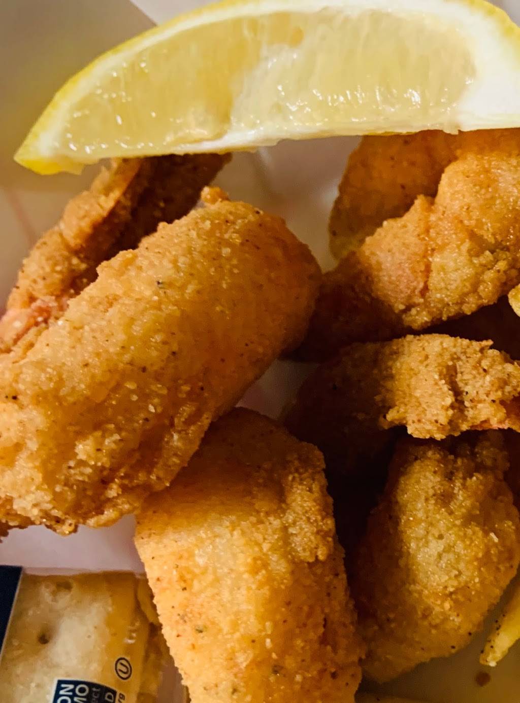 Surfs Up Bronzeville | restaurant | 4317 S Cottage Grove Ave, Chicago, IL 60653, USA | 7734203228 OR +1 773-420-3228