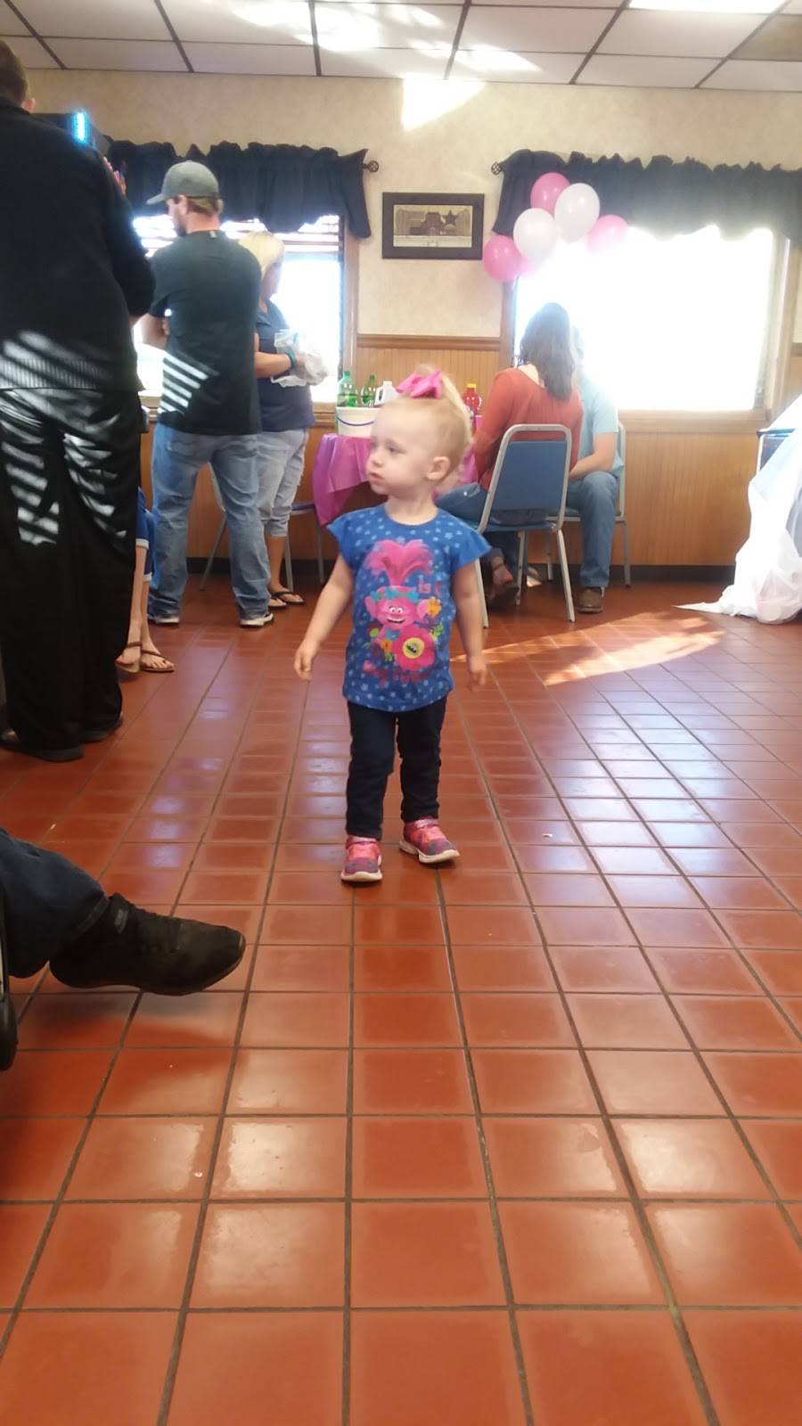 Pizza Plus | restaurant | VA-71, Nickelsville, VA 24271, USA | 2764792200 OR +1 276-479-2200