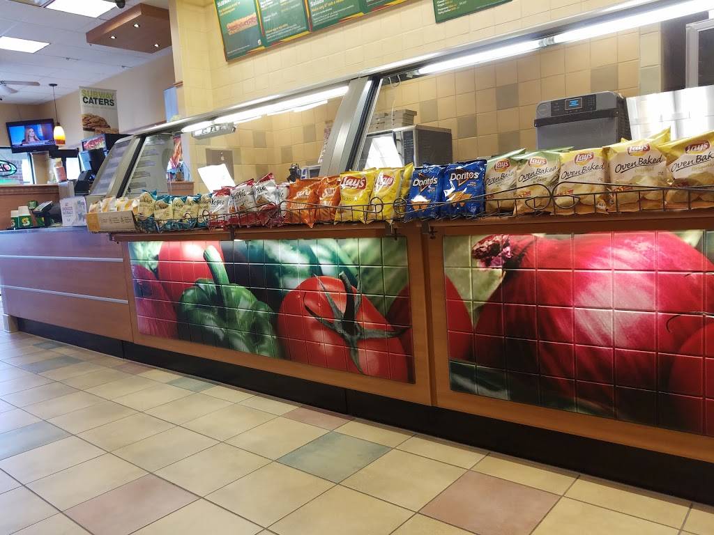 Subway | restaurant | Weston Shoppes, 4000 W 106th St Suite 130, Carmel, IN 46032, USA | 3177337827 OR +1 317-733-7827