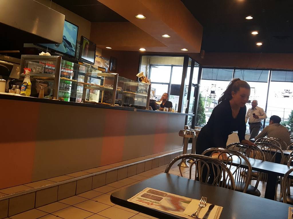 Ninos | restaurant | 442 Bergen St, Harrison, NJ 07029, USA | 9734845770 OR +1 973-484-5770