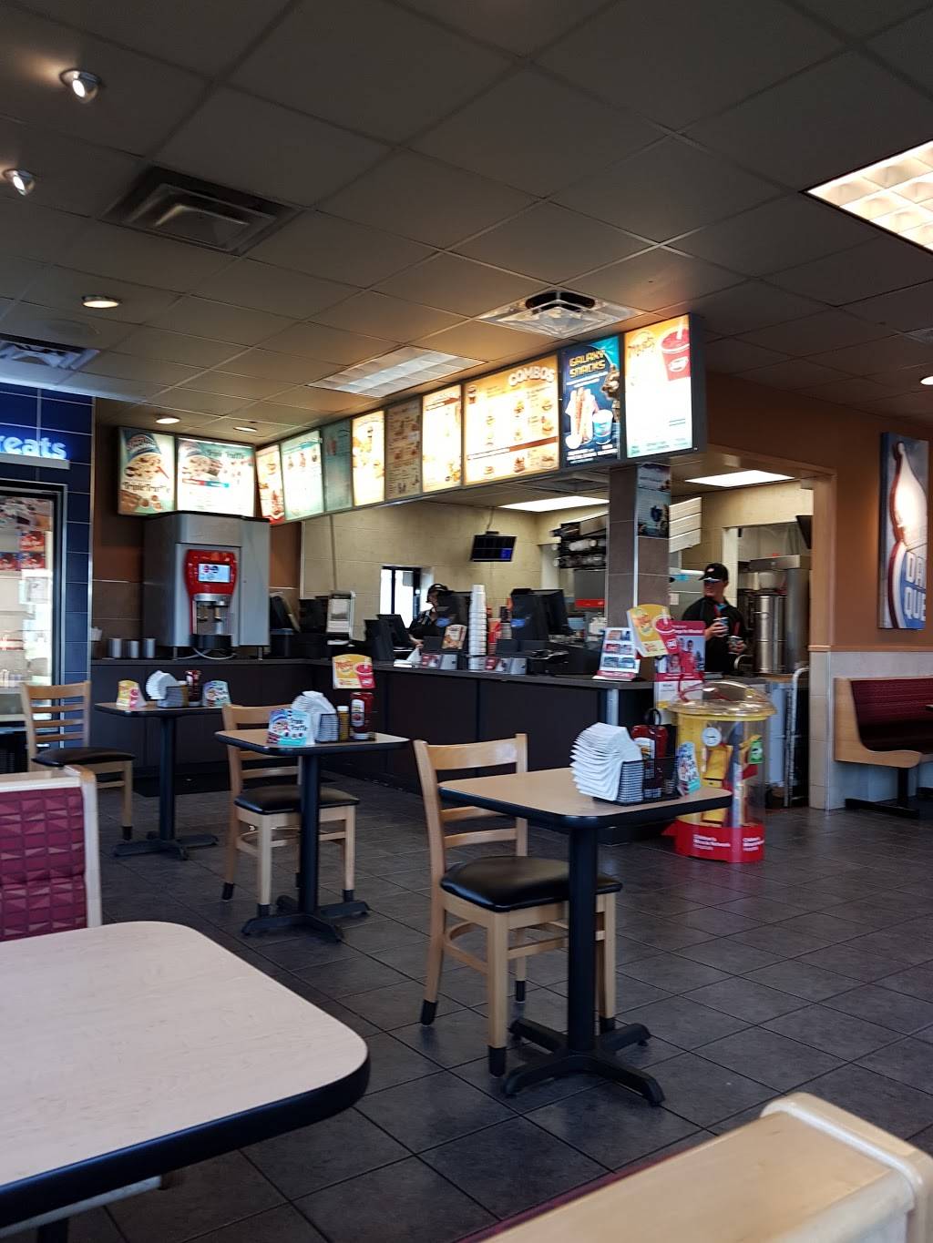 Dairy Queen Grill & Chill | restaurant | 374 W Bacon St, Pembroke, GA 31321, USA | 9126532613 OR +1 912-653-2613