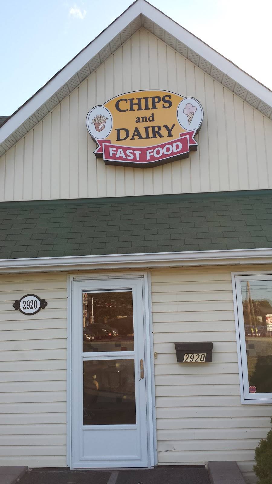 Chips & Dairy Fast Food | cafe | 2920 Bank St, Gloucester, ON K1T 1N6, Canada | 6137399889 OR +1 613-739-9889