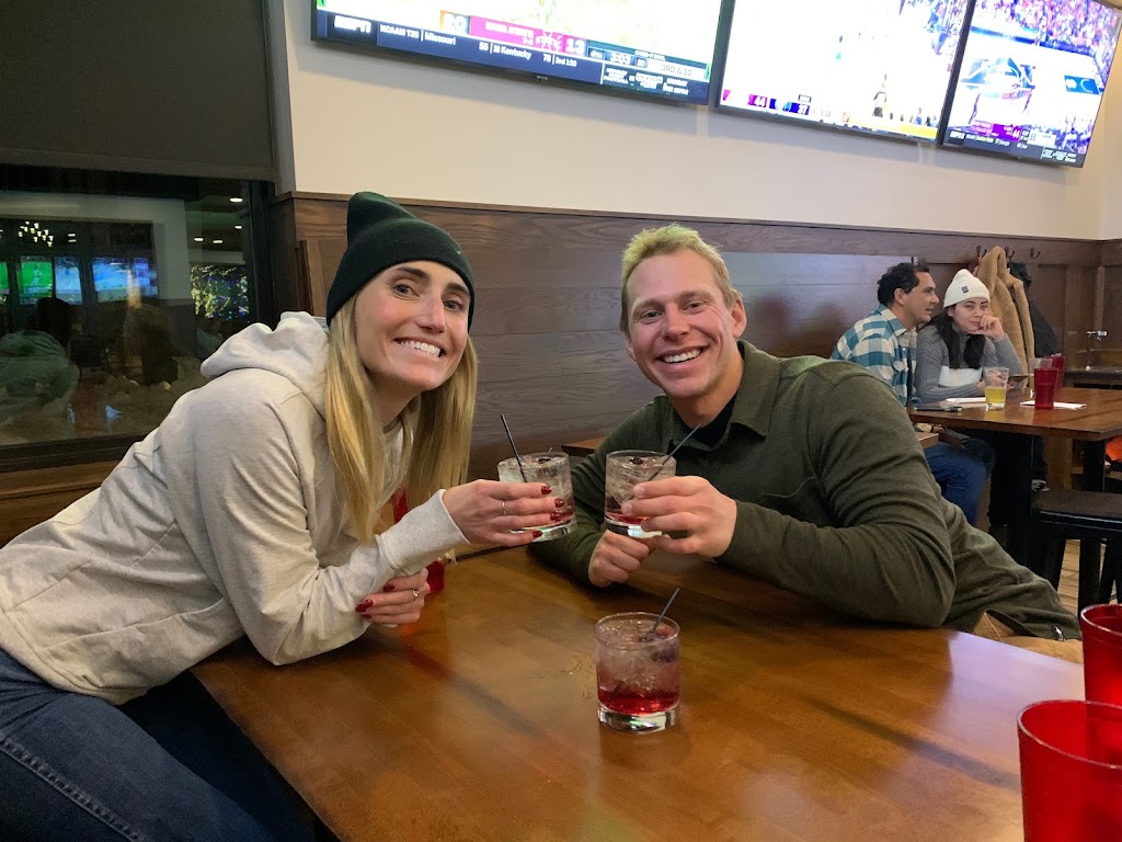 Zanes Tavern Willits | restaurant | 190 Robinson St, Basalt, CO 81621, USA | 9702792135 OR +1 970-279-2135