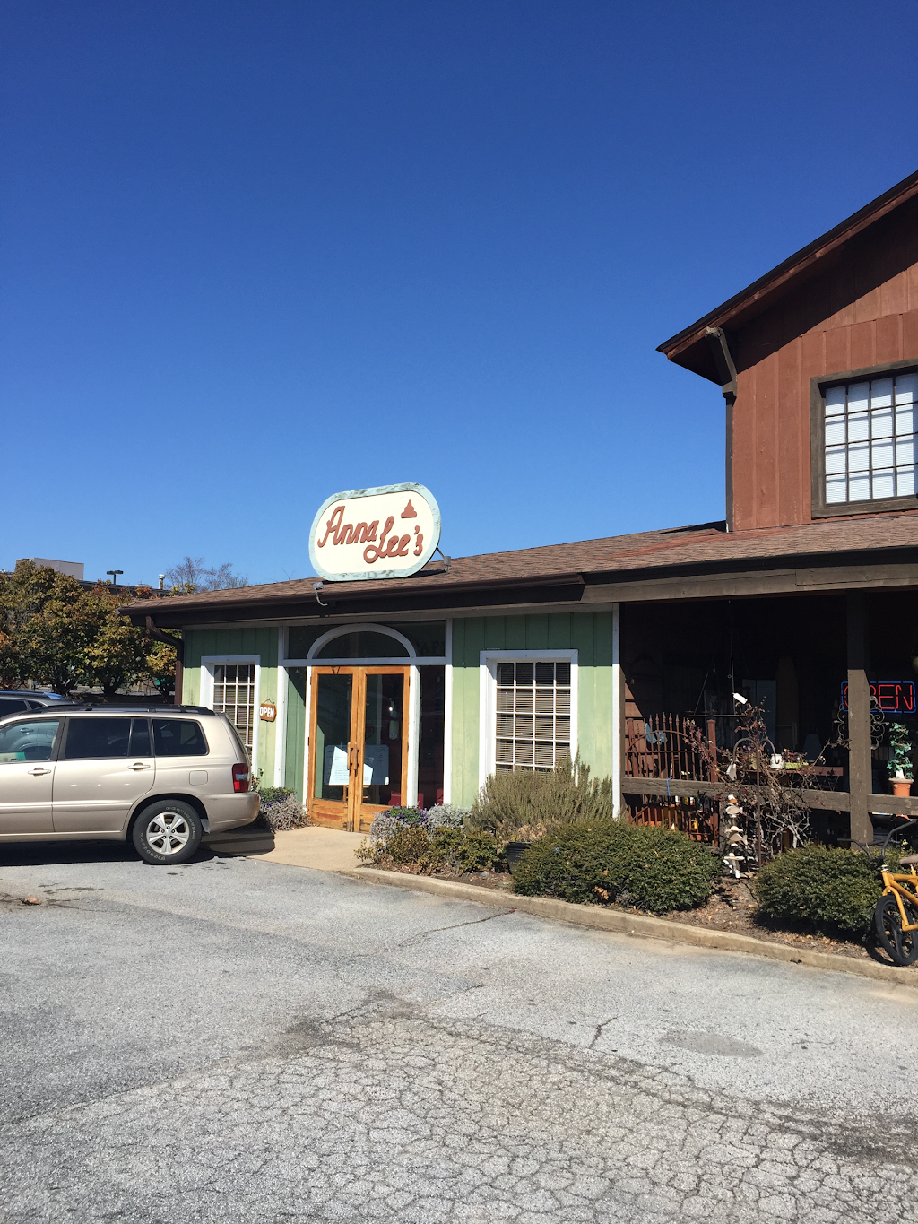 Anna Lees | restaurant | 425 Market Pl, Roswell, GA 30075, USA | 7709980086 OR +1 770-998-0086