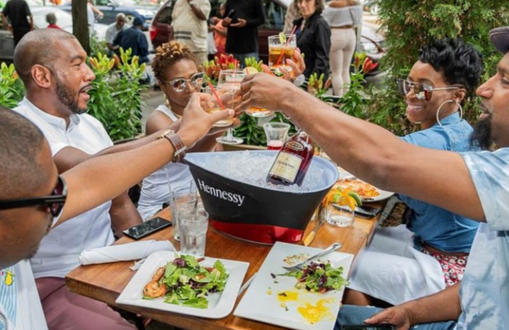 Willie Bs Kitchen & Lounge | restaurant | 918 Buchanan St, Nashville, TN 37208, USA | 6152063436 OR +1 615-206-3436