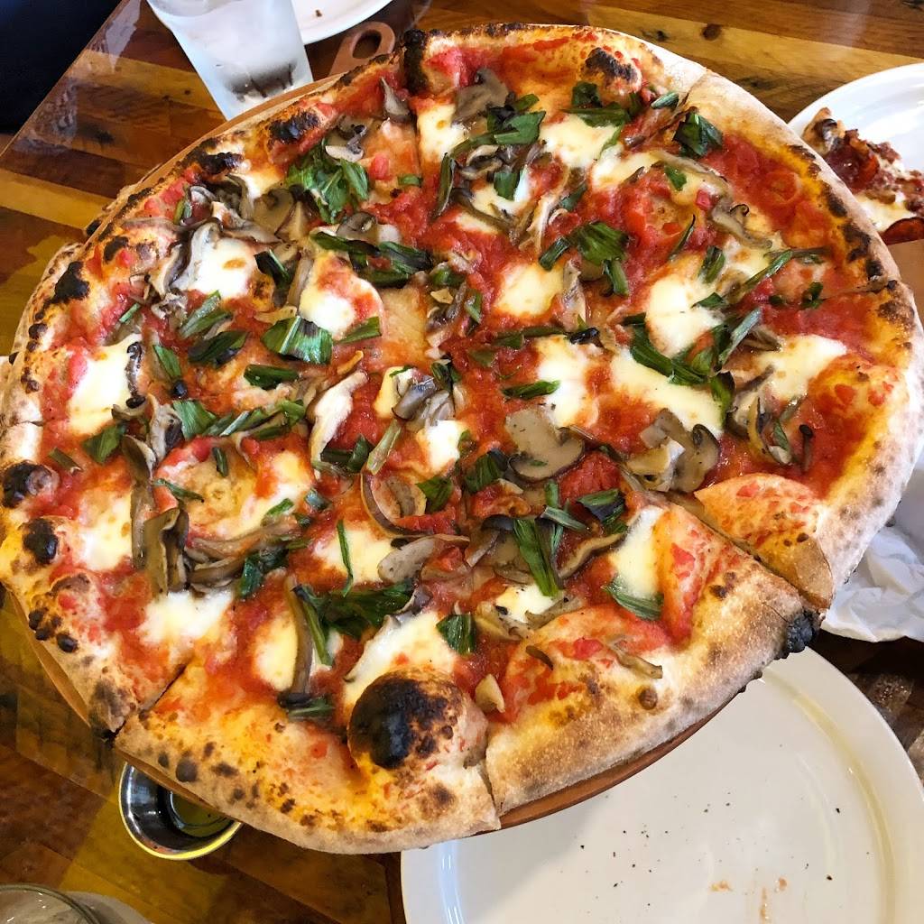 GoreMade Pizza | restaurant | 936 N 4th St, Columbus, OH 43201, USA | 6147252115 OR +1 614-725-2115