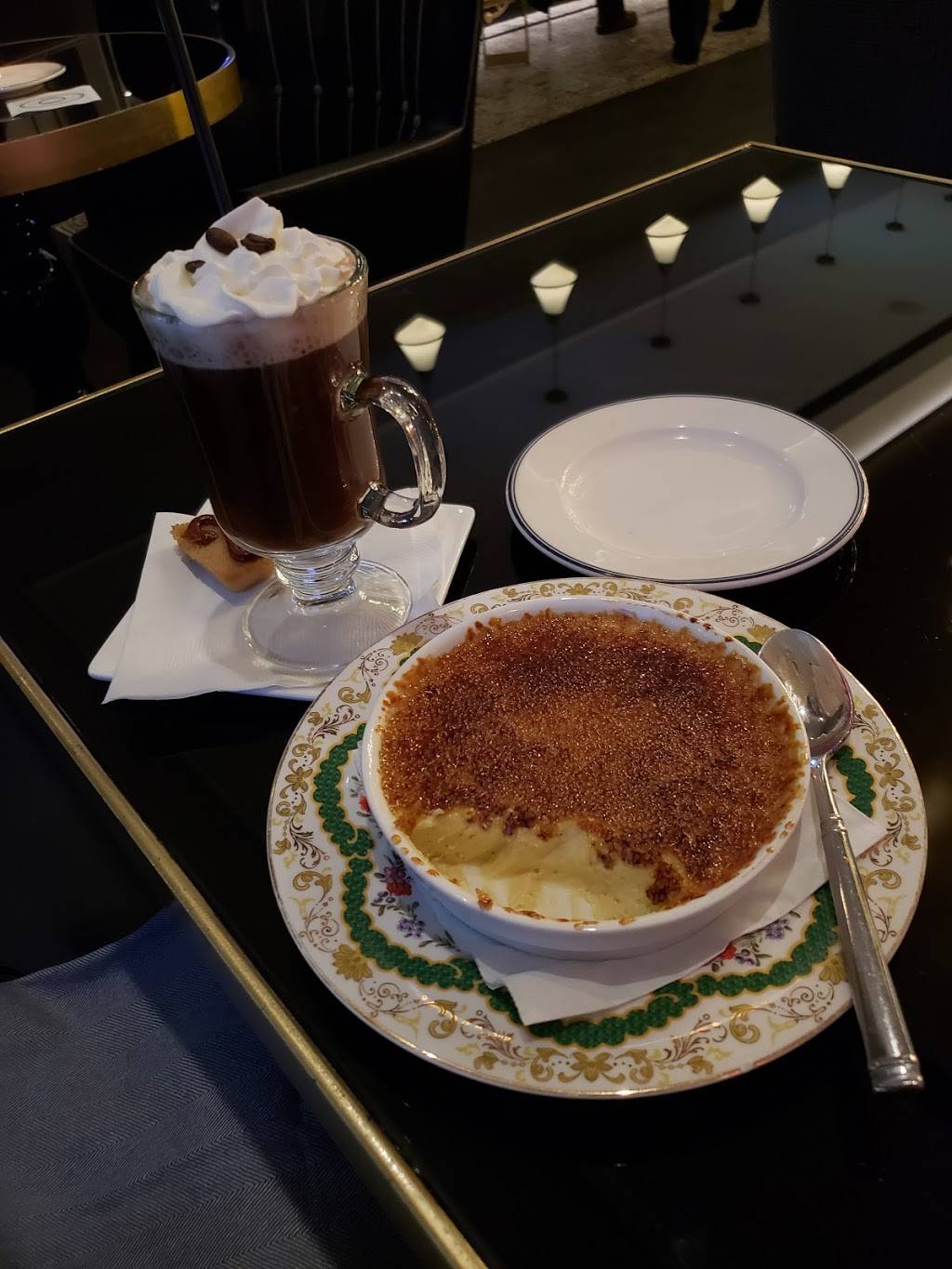 Opaline Bar and Brasserie | restaurant | 806 15th St NW, Washington, DC 20005, USA | 2027308701 OR +1 202-730-8701