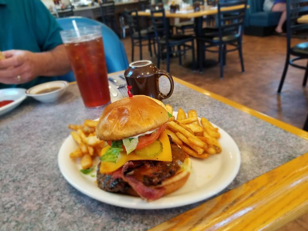 Station Cafe | restaurant | 164 E Sierra Ave, Portola, CA 96122, USA | 5308329640 OR +1 530-832-9640