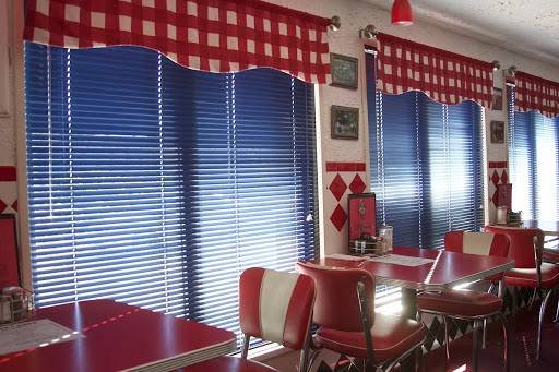 Lloyds Diner | restaurant | 184 Fountain St, Framingham, MA 01702, USA | 5088798750 OR +1 508-879-8750