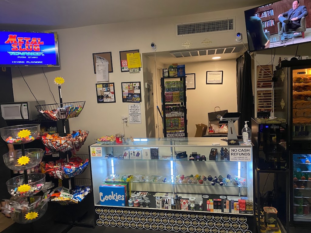 Phoenix Exotica | meal takeaway | 10427 N 19th Ave, Phoenix, AZ 85021, USA | 6029350689 OR +1 602-935-0689