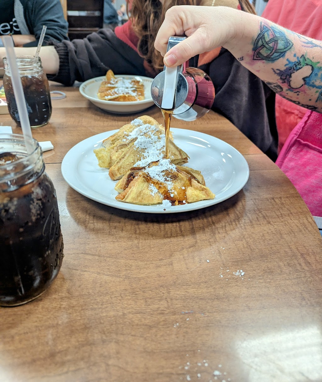 Bond-o To Burgers | restaurant | 3500 TN-126, Blountville, TN 37617, USA | 4233233930 OR +1 423-323-3930