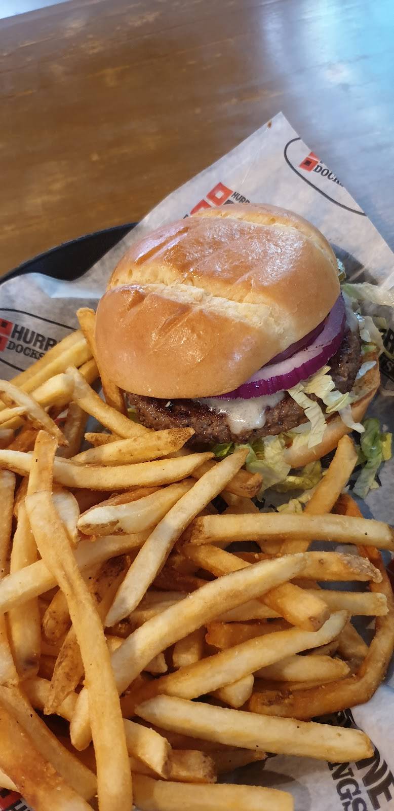 Hurricane Grill & Wings | meal takeaway | 13520 S Apopka Vineland Rd, Orlando, FL 32821, USA | 4079389090 OR +1 407-938-9090