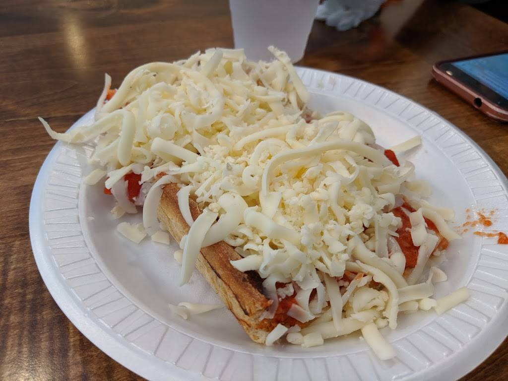 Betos Pizza | restaurant | 1473 Banksville Rd, Pittsburgh, PA 15216, USA | 4125610121 OR +1 412-561-0121