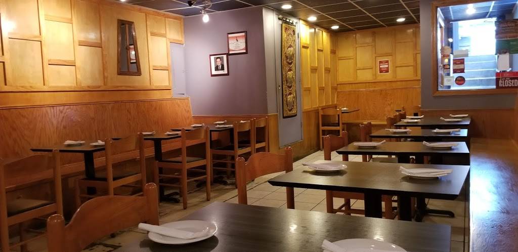 Silver Spoon Thai Restaurant | restaurant | 710 N Rush St, Chicago, IL 60611, USA | 3129447100 OR +1 312-944-7100