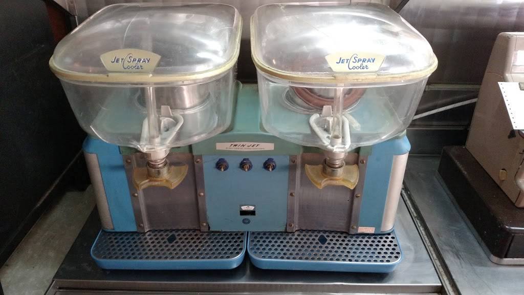 Angelos Luncheonette | restaurant | 1722 N Scott St, Wilmington, DE 19806, USA | 3026588625 OR +1 302-658-8625