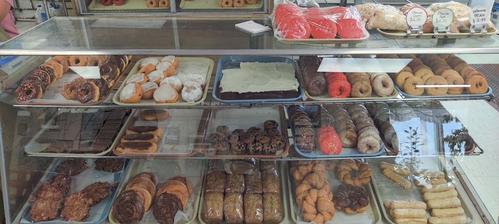 Westend Donut & Deli | bakery | 3030 W Historic Hwy 66, Gallup, NM 87301, USA | 5057223233 OR +1 505-722-3233
