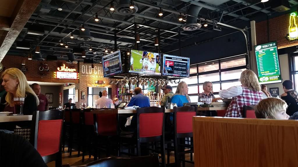 Old Chicago Pizza and Taproom | restaurant | 4641 Jack Kultgen Fwy, Waco, TX 76711, USA | 2546620950 OR +1 254-662-0950