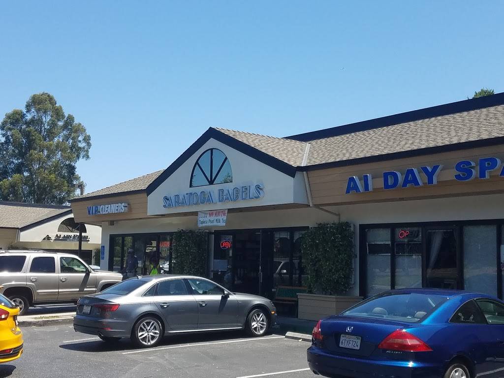 Saratoga Bagels | bakery | 12840 Saratoga Sunnyvale Rd, Saratoga, CA 95070, USA | 4088676834 OR +1 408-867-6834