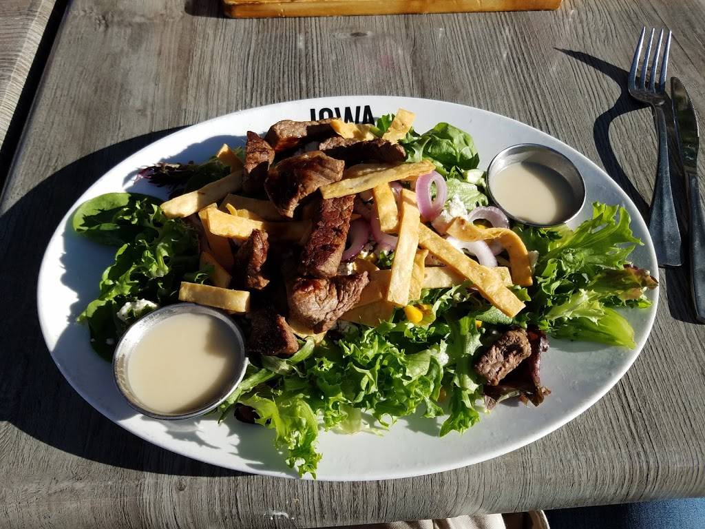 Iowa Chop House | restaurant | 223 E Washington St, Iowa City, IA 52240, USA | 3193591078 OR +1 319-359-1078