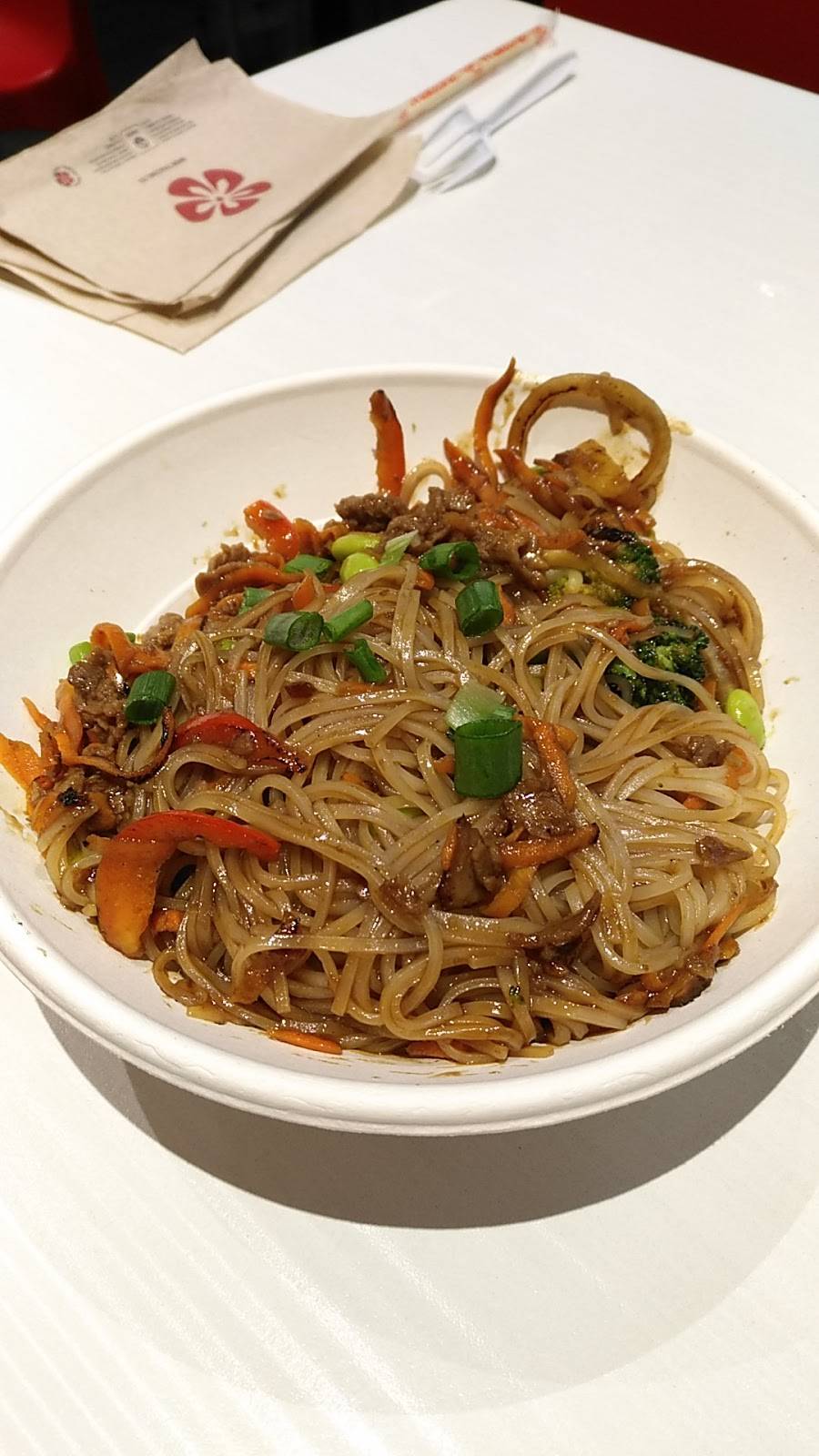 Thaïzone | restaurant | 1780 Rue King Ouest, Sherbrooke, QC J1J 2C9, Canada | 8197918424 OR +1 819-791-8424