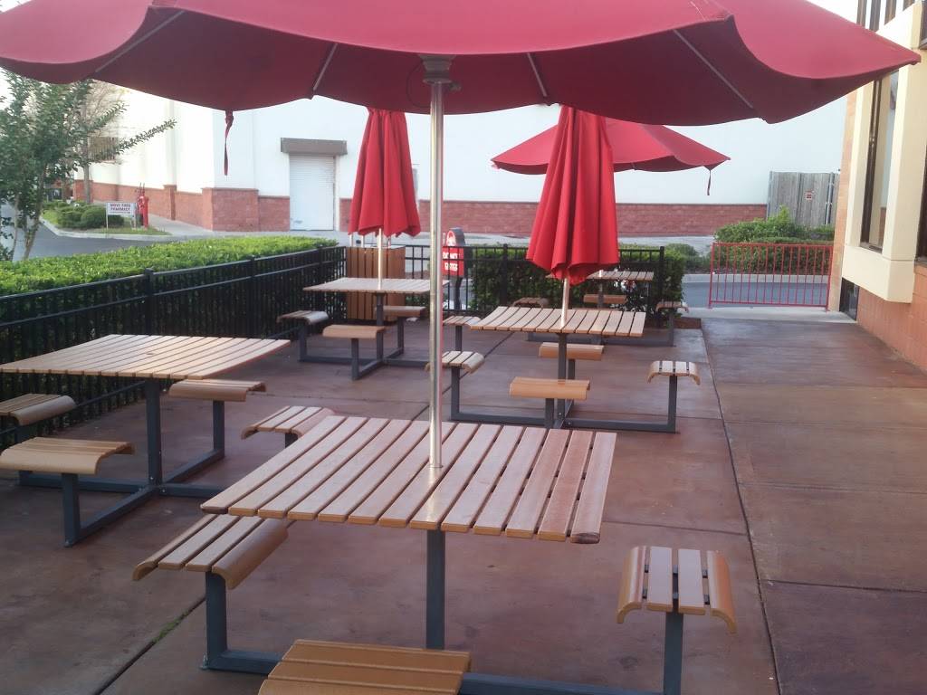 Wendys | restaurant | 3252 N John Young Pkwy, Kissimmee, FL 34741, USA | 4073439478 OR +1 407-343-9478