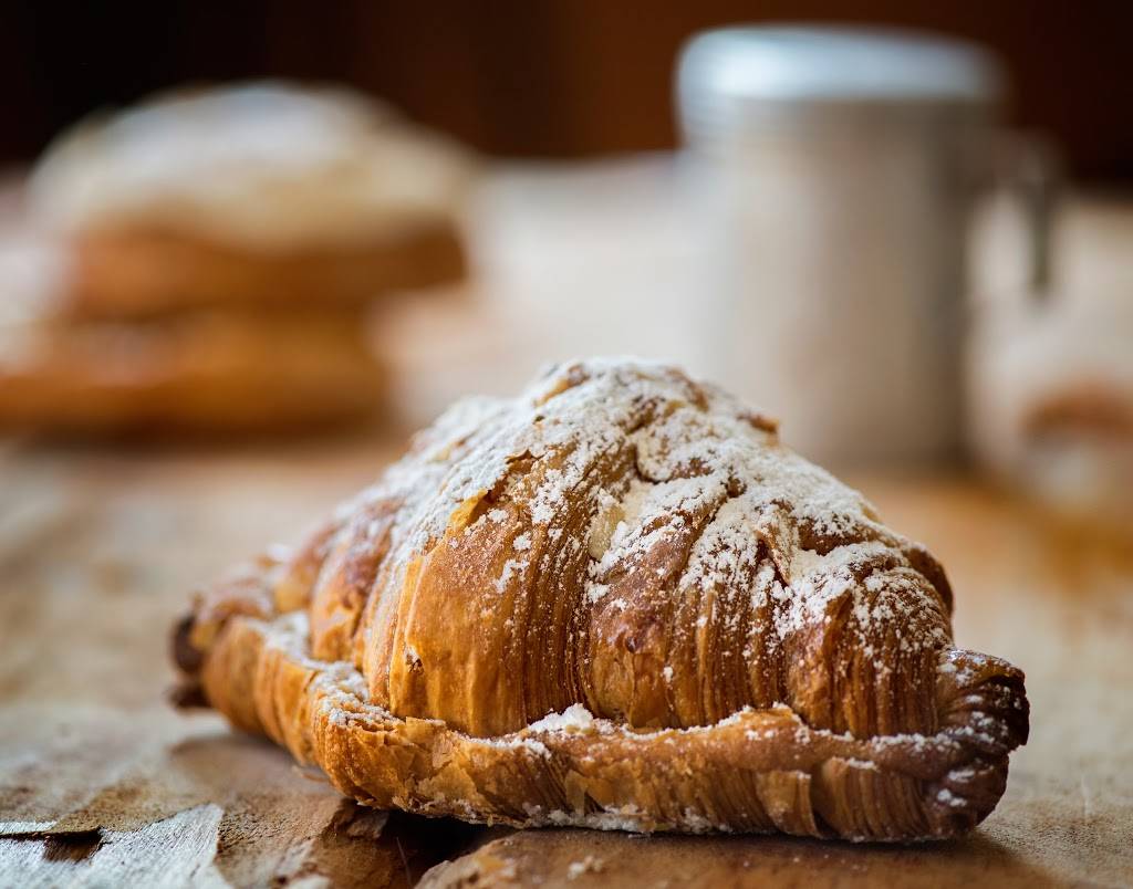 Julians Patisserie and Cafe | bakery | 6610 Folsom-Auburn Rd #7, Folsom, CA 95630, USA | 9169364735 OR +1 916-936-4735