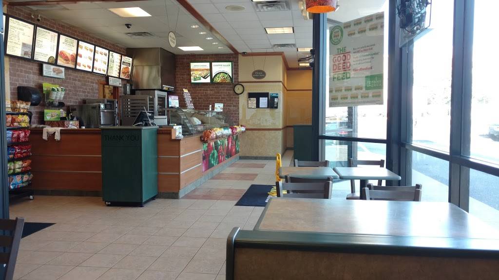 Subway Restaurants | restaurant | Spring Mall Center, 6711 Spring Mall Dr Unit # 3, Springfield, VA 22150, USA | 7037196562 OR +1 703-719-6562