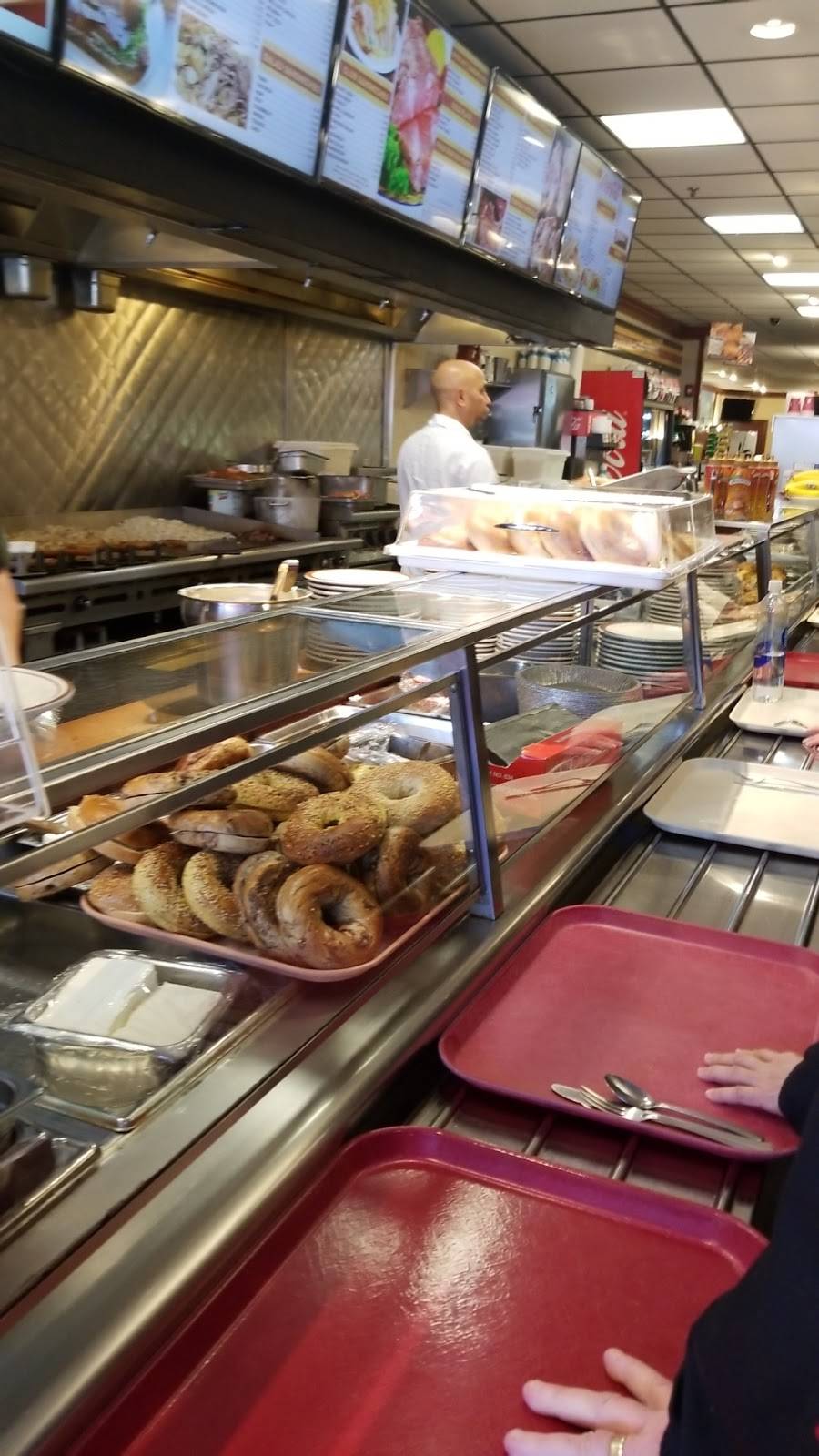 Brothers Deli Restaurant | restaurant | 404 Main St, Wakefield, MA 01880, USA | 7812455511 OR +1 781-245-5511