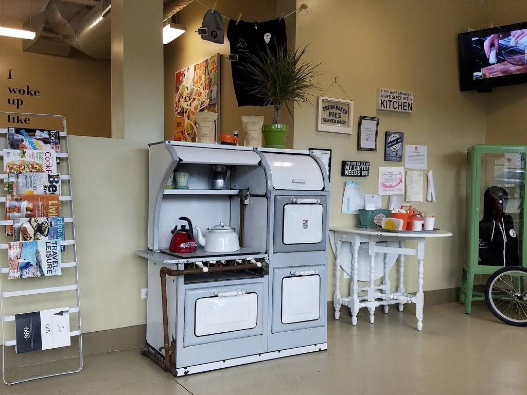 Peachs Restaurant | restaurant | 4652 S King Dr, Chicago, IL 60653, USA | 7739665801 OR +1 773-966-5801