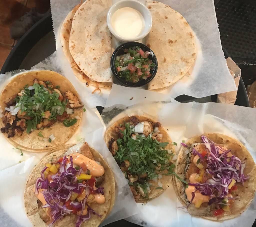 Salsa Picante | restaurant | 949 N Western Ave, Chicago, IL 60622, USA | 7739048406 OR +1 773-904-8406