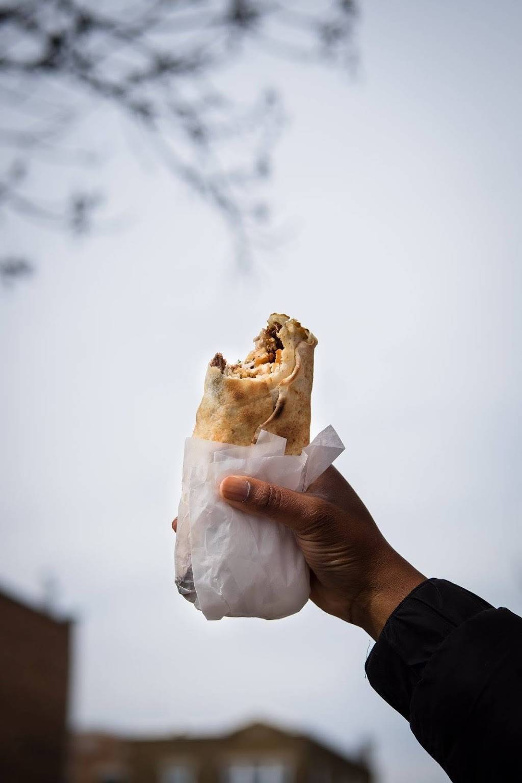 Boustan Vaudreuil | restaurant | 3052 Boulevard de la Gare, Vaudreuil-Dorion, QC J7V 0H1, Canada | 4504244418 OR +1 450-424-4418