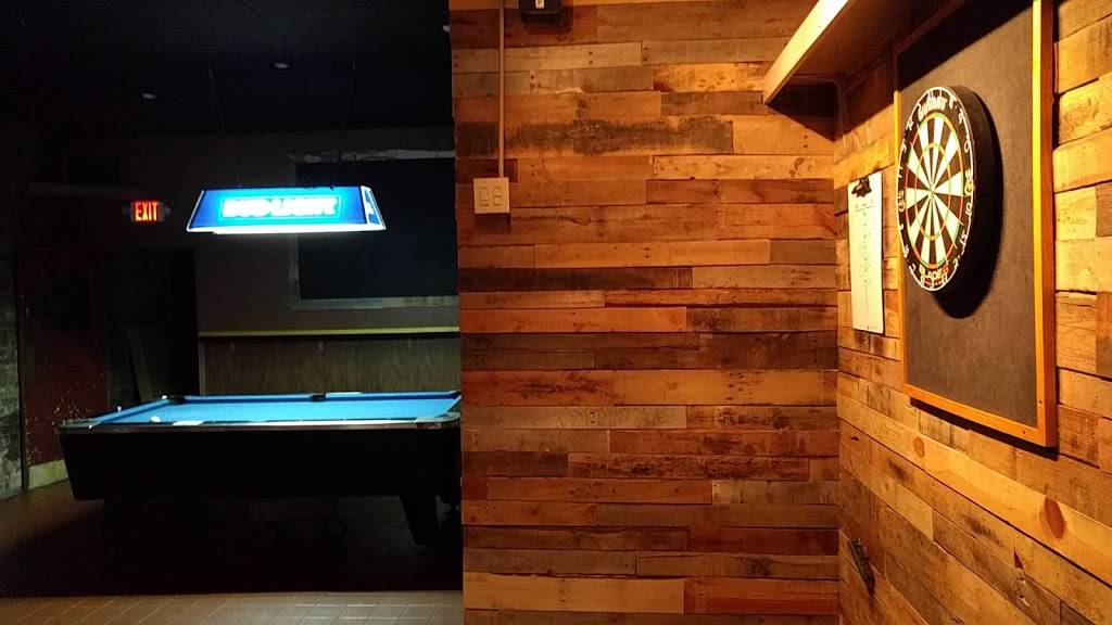 Johnny Pumps Cafe | restaurant | 7518 5th Ave, Brooklyn, NY 11209, USA | 7182384005 OR +1 718-238-4005