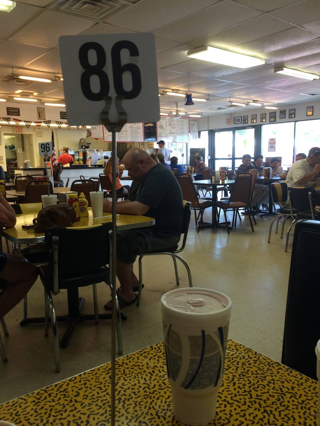 Krekels | restaurant | 310 Carroll St, Pawnee, IL 62558, USA | 2176254952 OR +1 217-625-4952