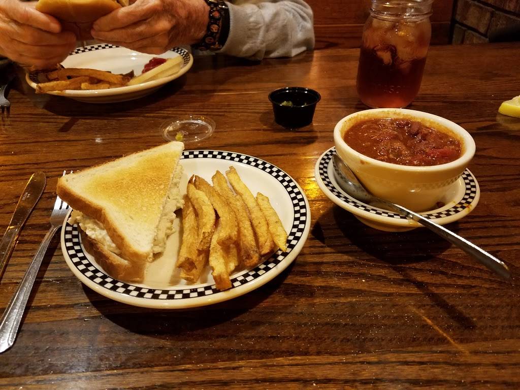 Johns Grille | restaurant | 2749 Cleveland Ave NW, Canton, OH 44709, USA | 3304541259 OR +1 330-454-1259