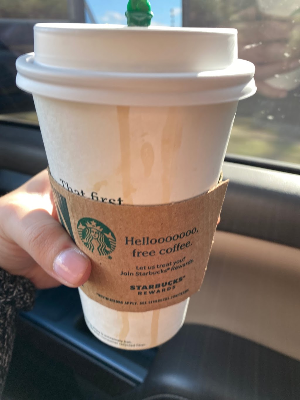 Starbucks | cafe | 100 Village Center Dr #1001, Chapel Hill, NC 27516, USA | 3365341524 OR +1 336-534-1524