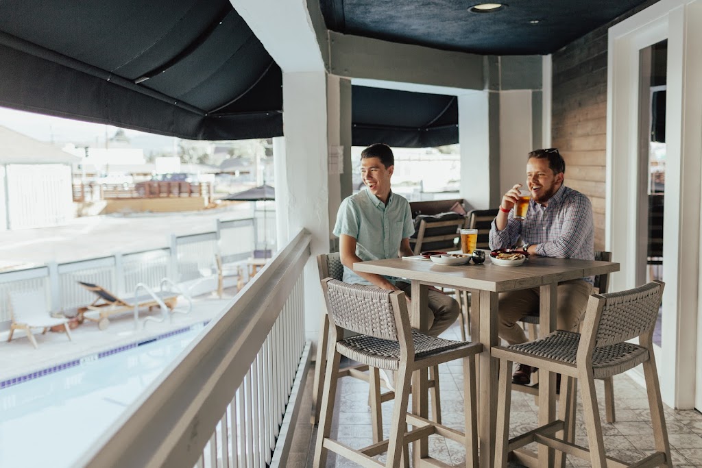 V Lounge | restaurant | 1455 Mission Dr, Solvang, CA 93463, USA | 8056882019 OR +1 805-688-2019