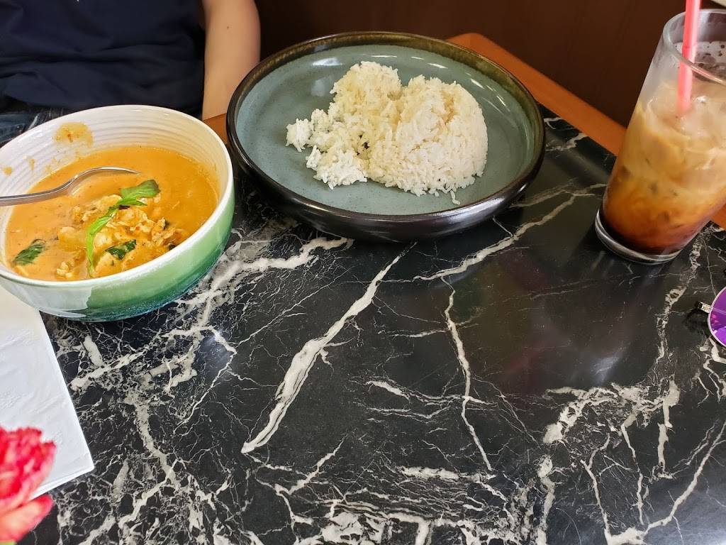 Thians Thai Fusion | restaurant | 825 Point Brown Ave NE, Ocean Shores, WA 98569, USA | 3609409010 OR +1 360-940-9010