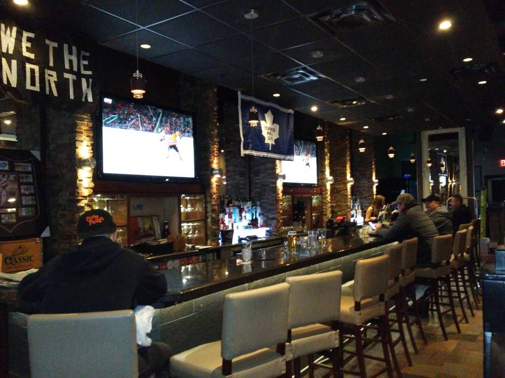 Old Town Bar & Grill | restaurant | 980 Southdown Rd, Mississauga, ON L5J 2Y4, Canada | 9058220202 OR +1 905-822-0202