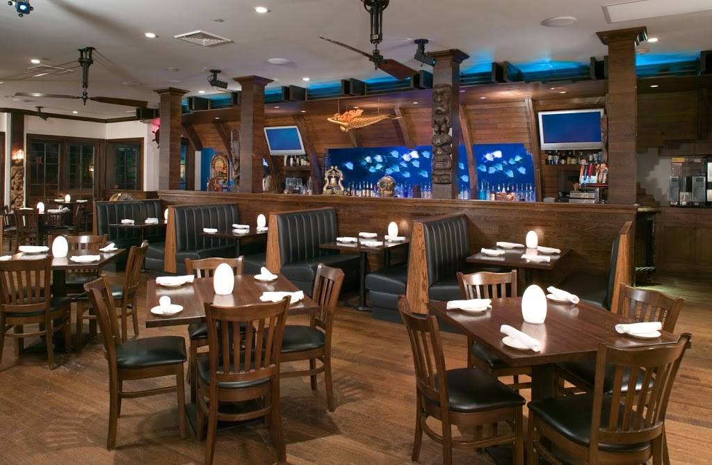 Shipwreck Tavern | restaurant | 10 Bayville Ave, Bayville, NY 11709, USA | 5166282628 OR +1 516-628-2628