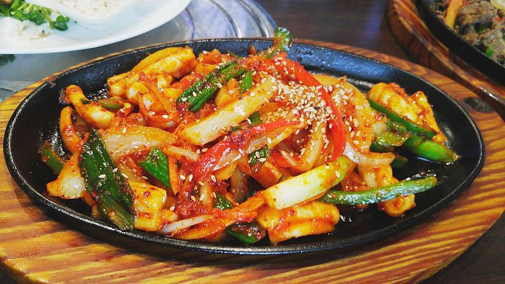 ManDooHyang | restaurant | 169 Dundas St E, Mississauga, ON L5A 1W8, Canada | 9058973355 OR +1 905-897-3355