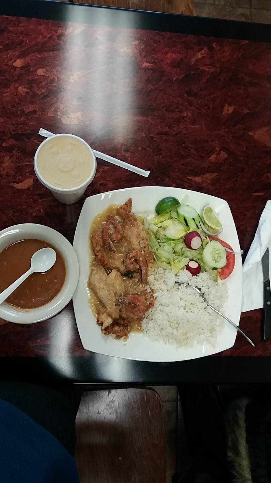 Adriana Restaurant | restaurant | 597 Broadway, Newark, NJ 07104, USA | 9733509700 OR +1 973-350-9700