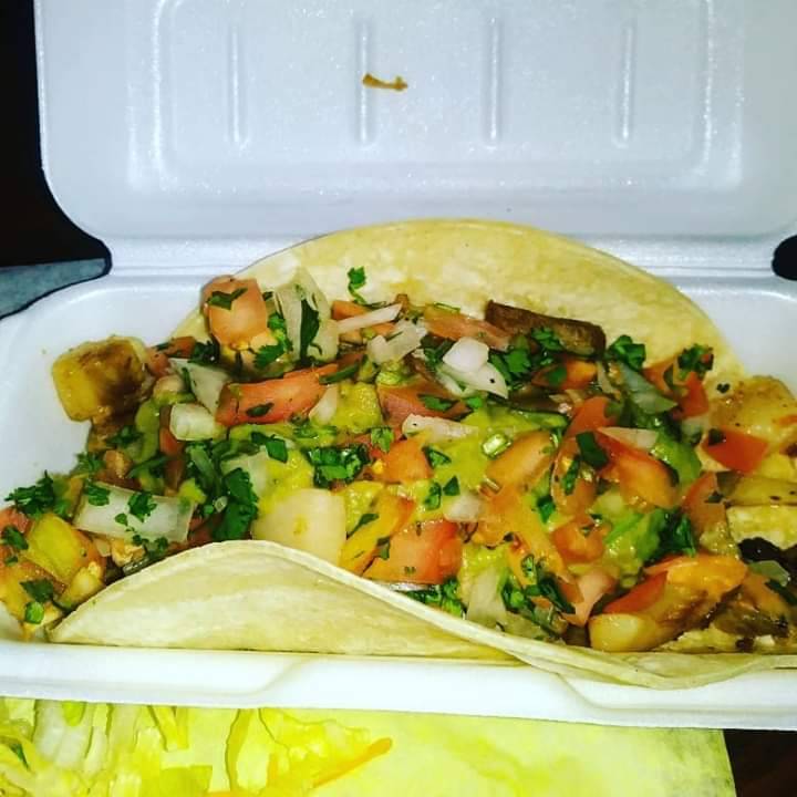 Fitos Taco shop | restaurant | 9665 N Thornydale Rd, Tucson, AZ 85742, USA | 5207444370 OR +1 520-744-4370
